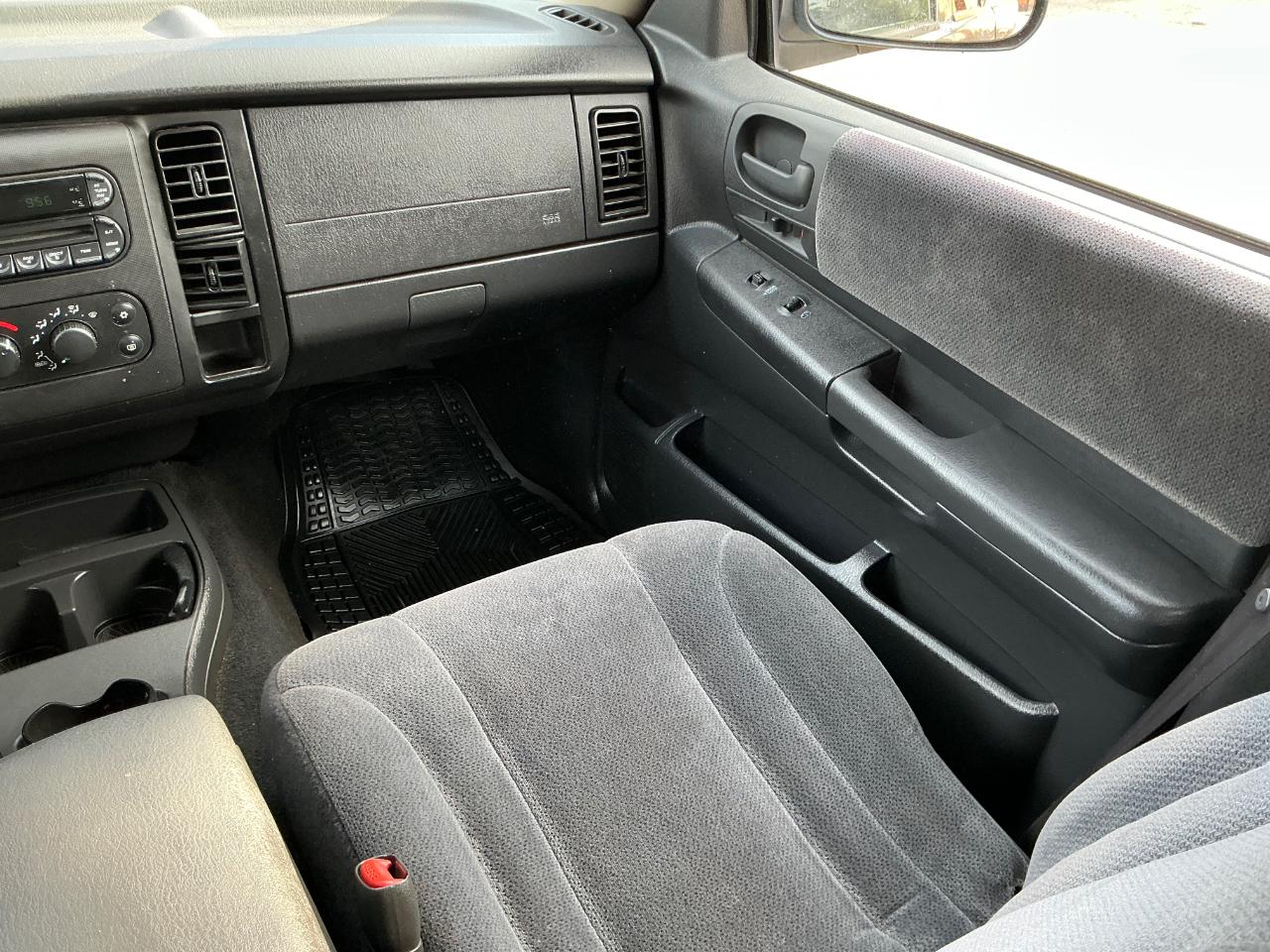 Dodge Dakota SLT Quad Cab 4WD 2002