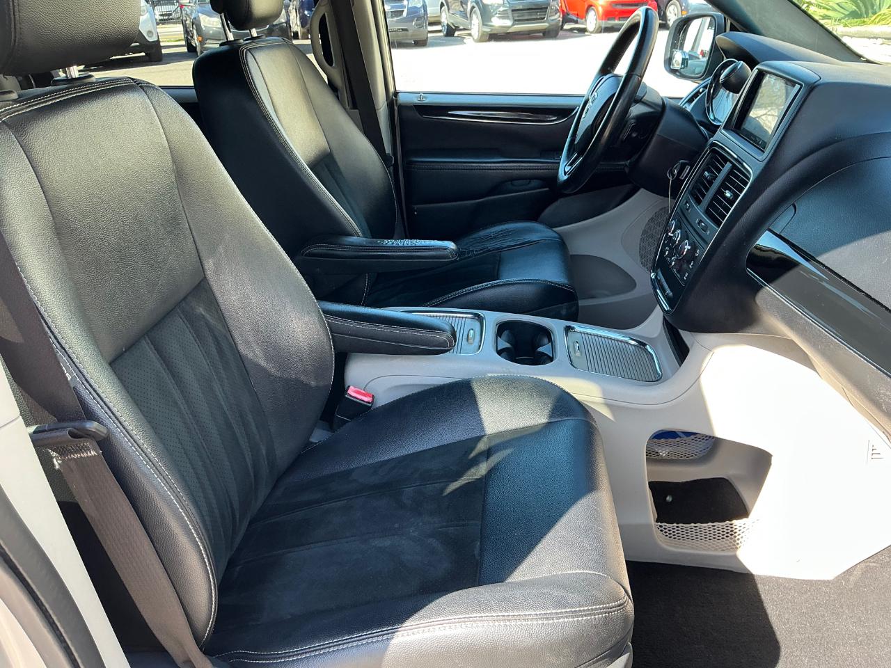 Dodge Grand Caravan SXT 2017