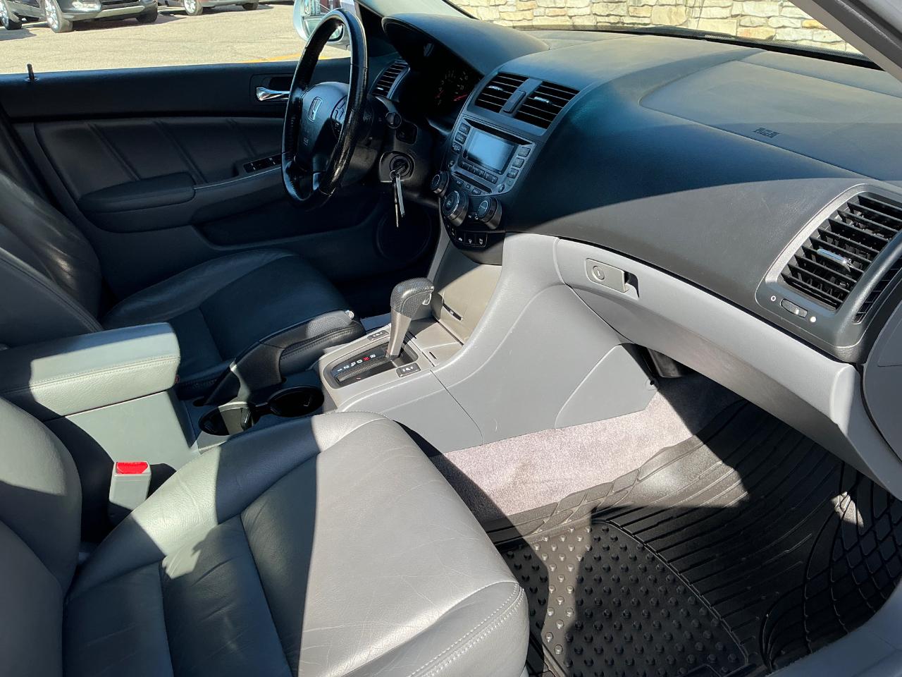 Honda Accord Hybrid V6 5-Speed AT 2006