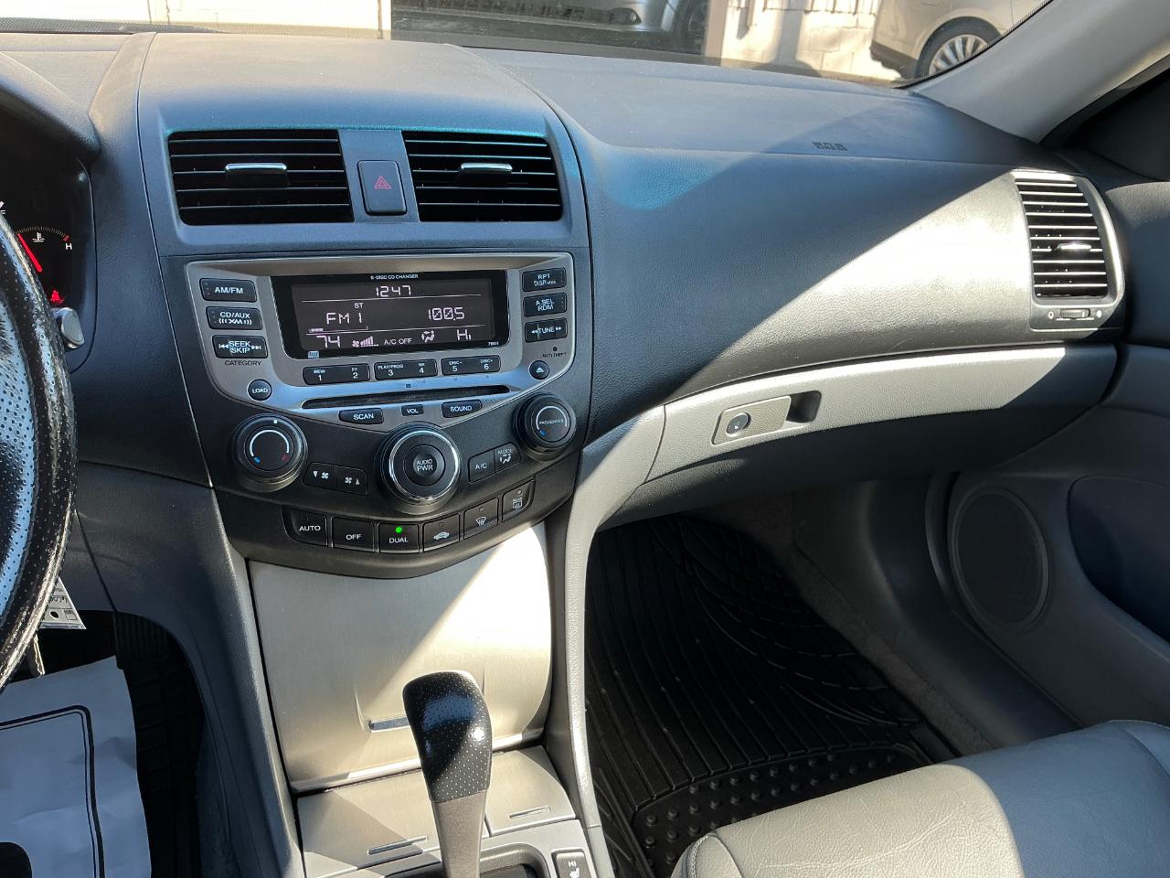 Honda Accord Hybrid V6 5-Speed AT 2006