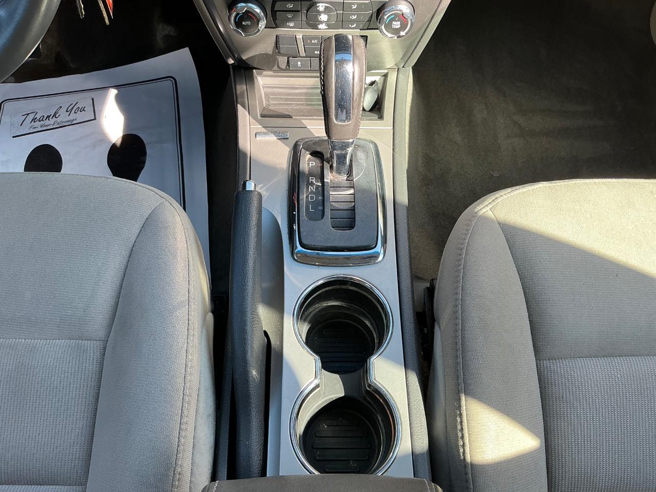 Ford Fusion Hybrid Sedan 2010