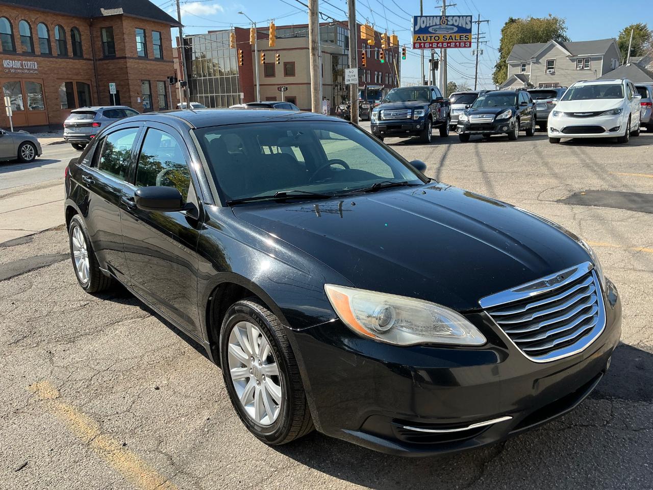 Chrysler 200 Touring 2013