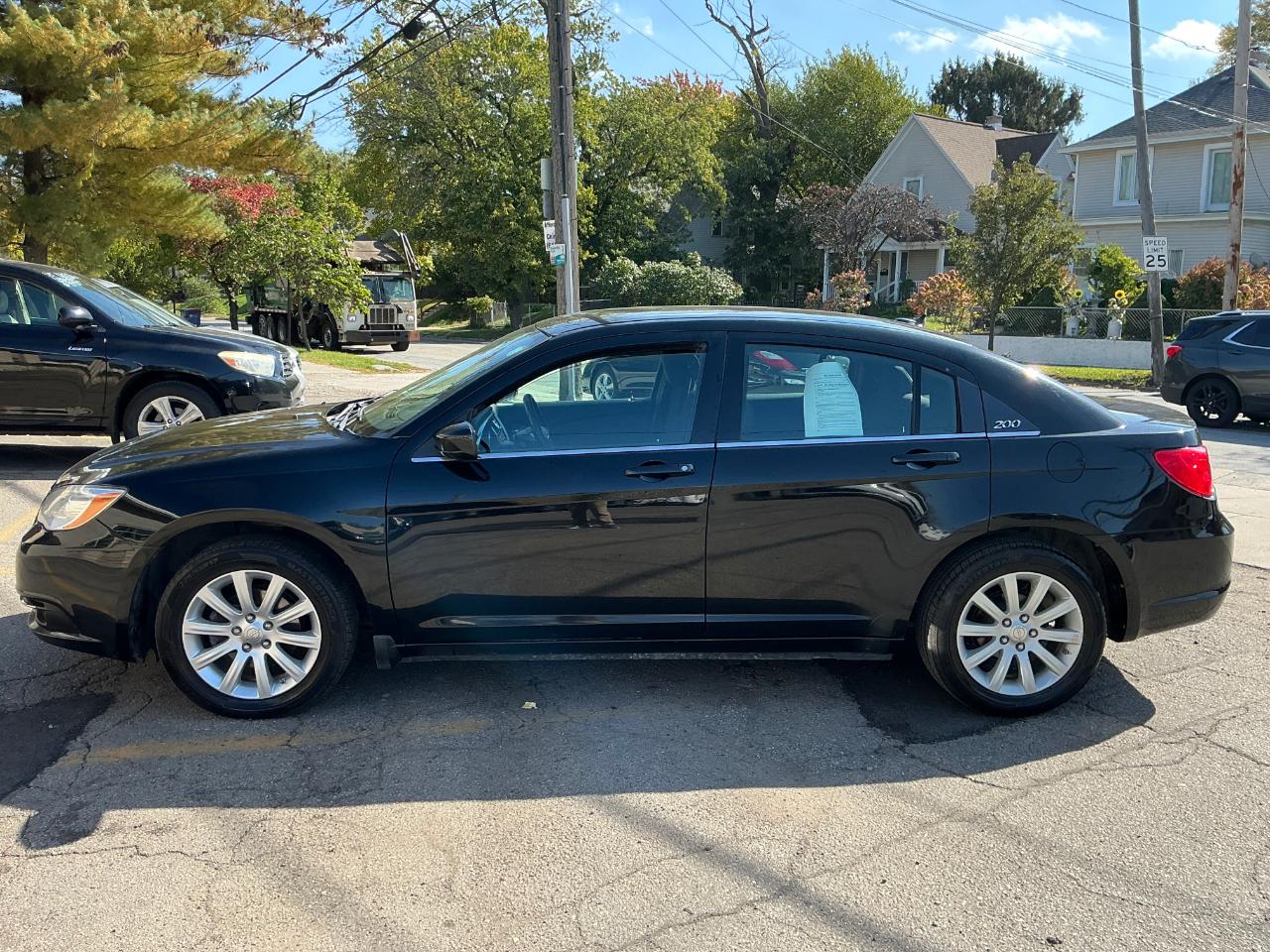 Chrysler 200 Touring 2013