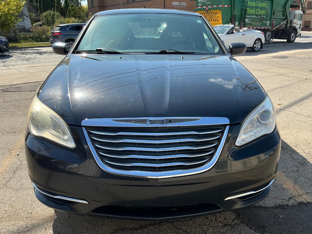 Chrysler 200 Touring 2013