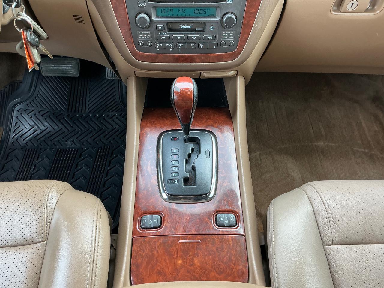 Acura MDX Touring with Navigation System 2003
