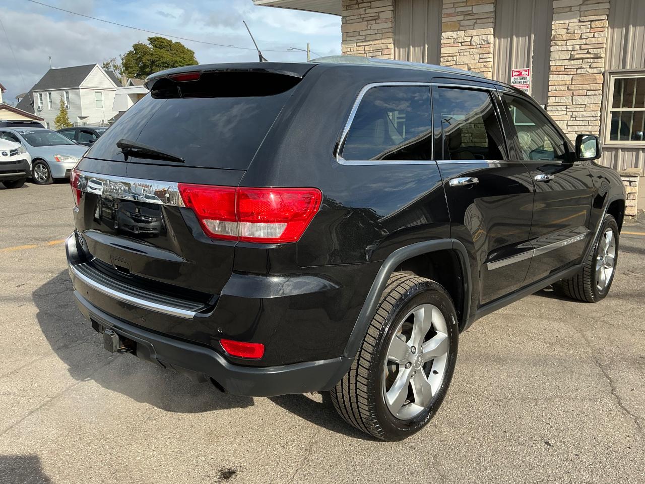 Jeep Grand Cherokee Overland 4WD 2011