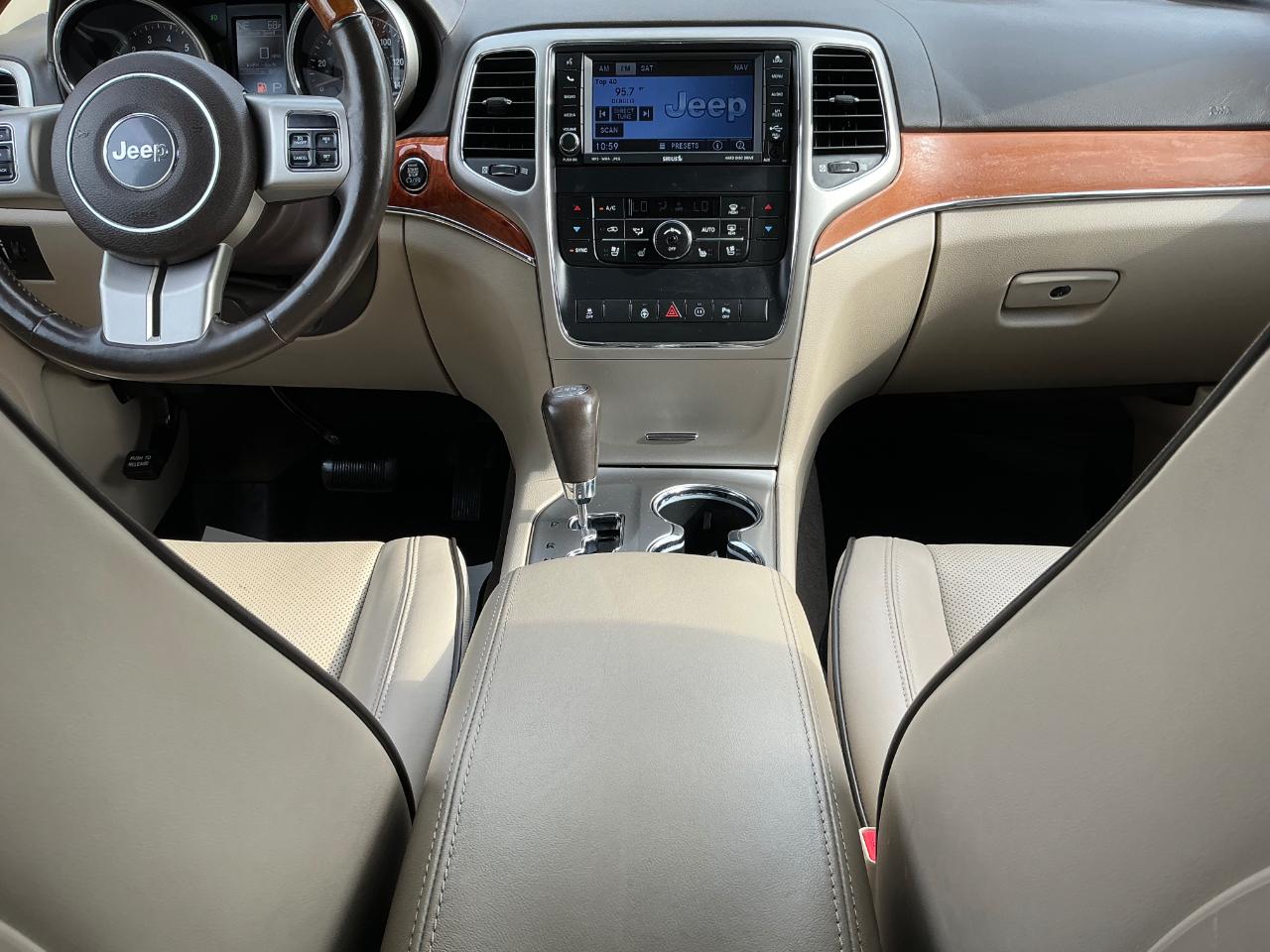 Jeep Grand Cherokee Overland 4WD 2011