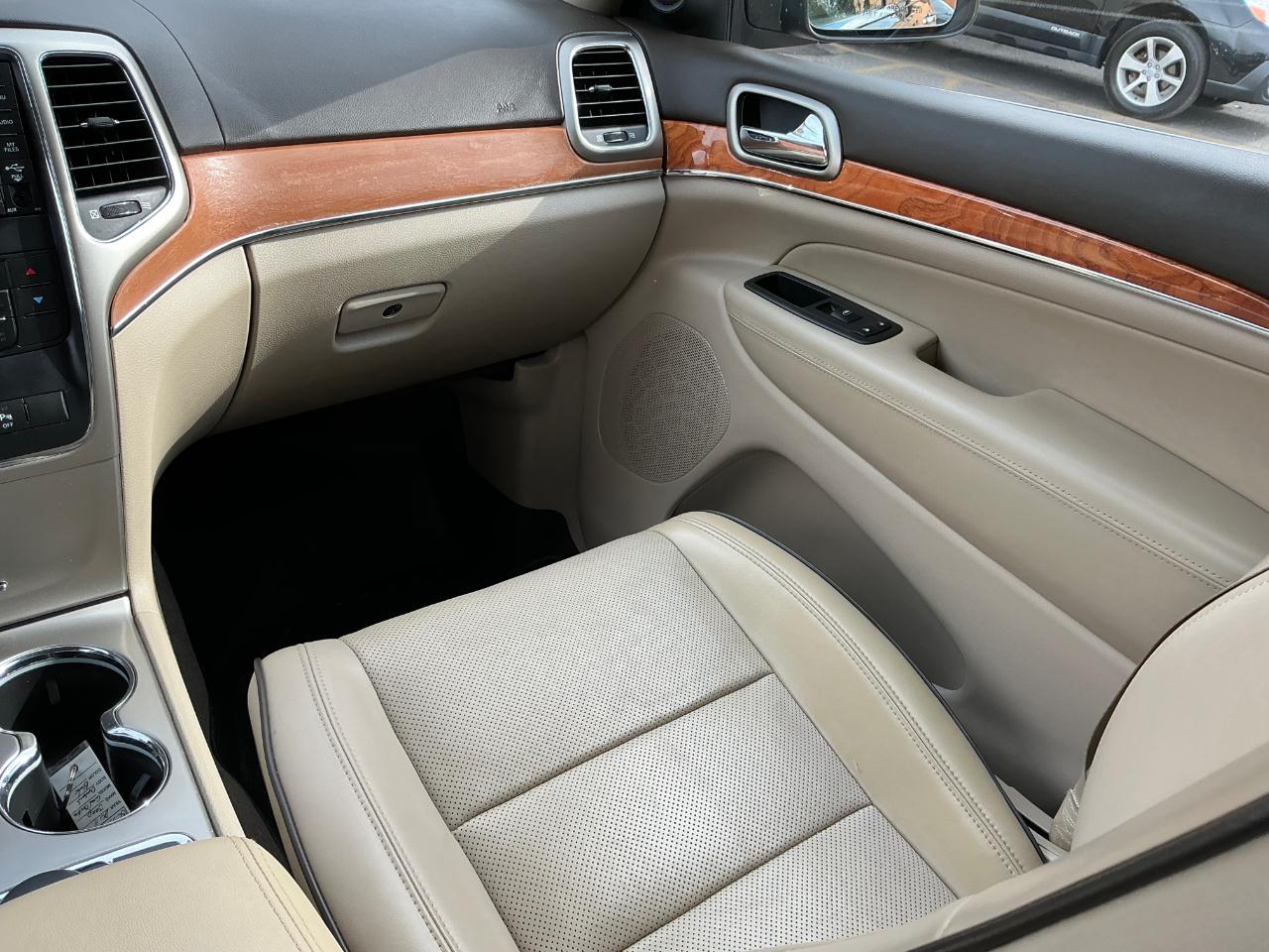 Jeep Grand Cherokee Overland 4WD 2011