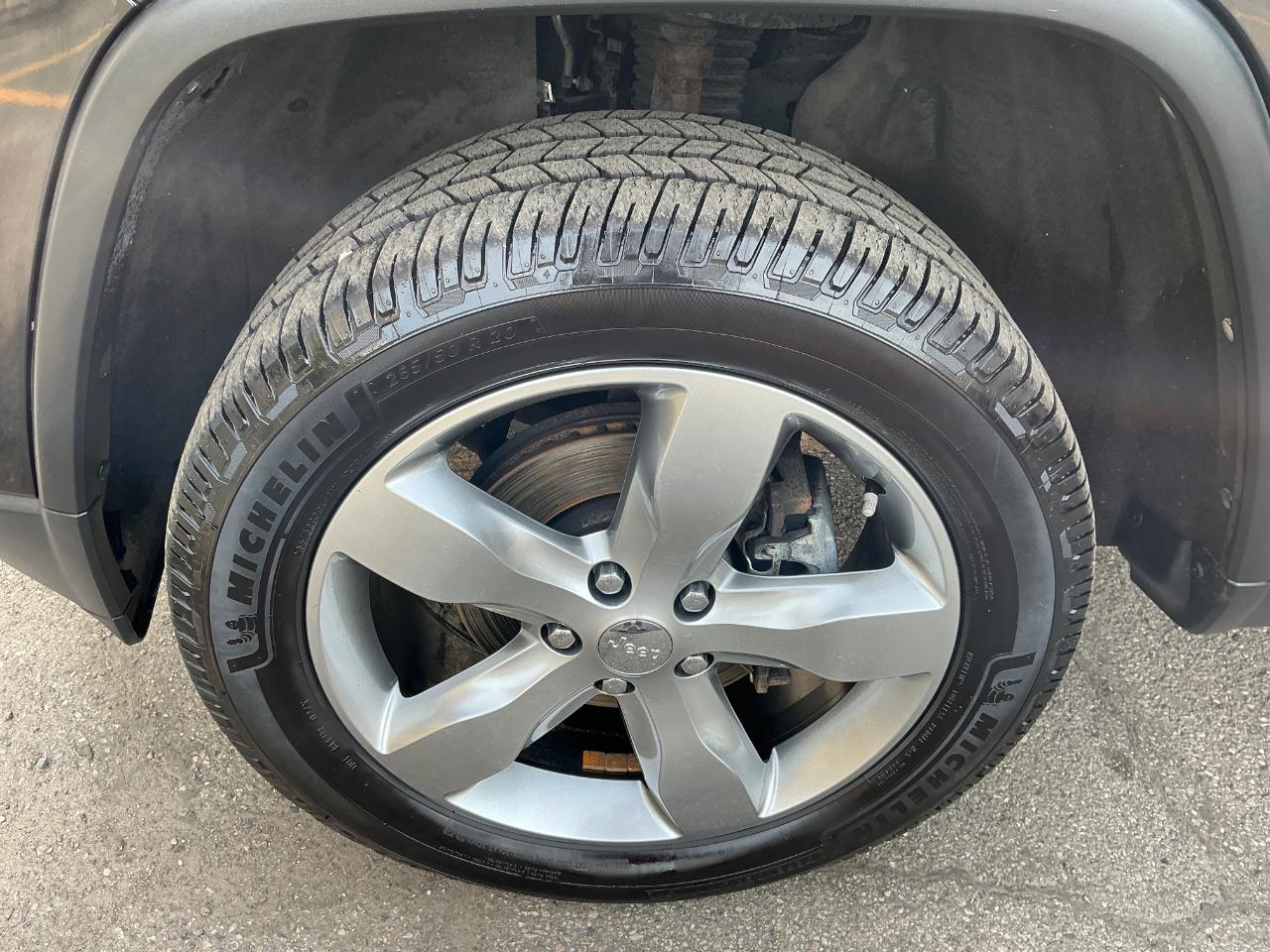 Jeep Grand Cherokee Overland 4WD 2011