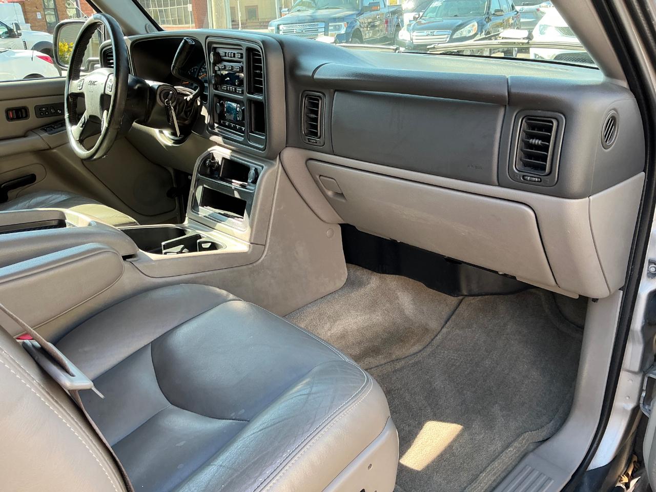 GMC Yukon 4WD 2004