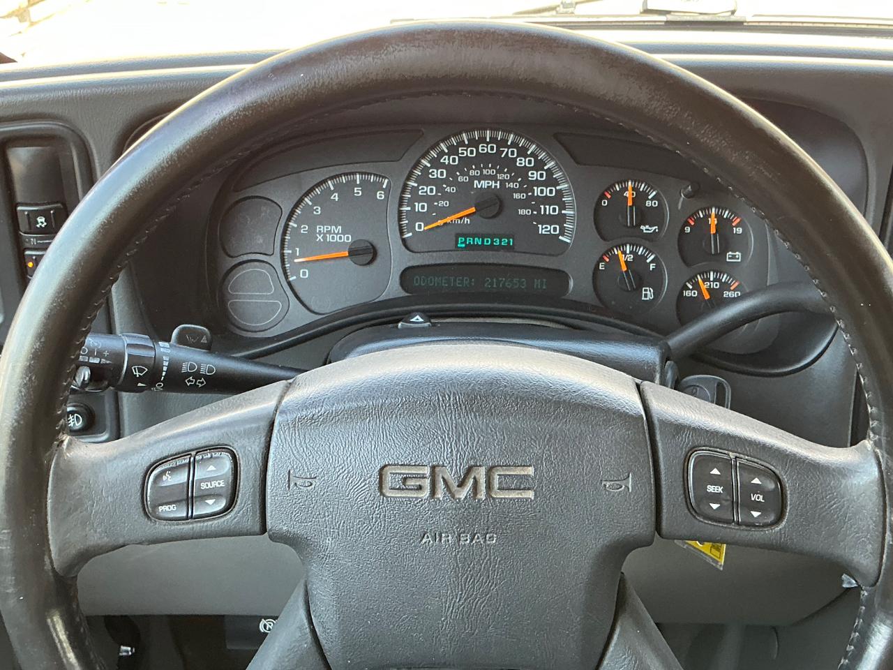 GMC Yukon 4WD 2004
