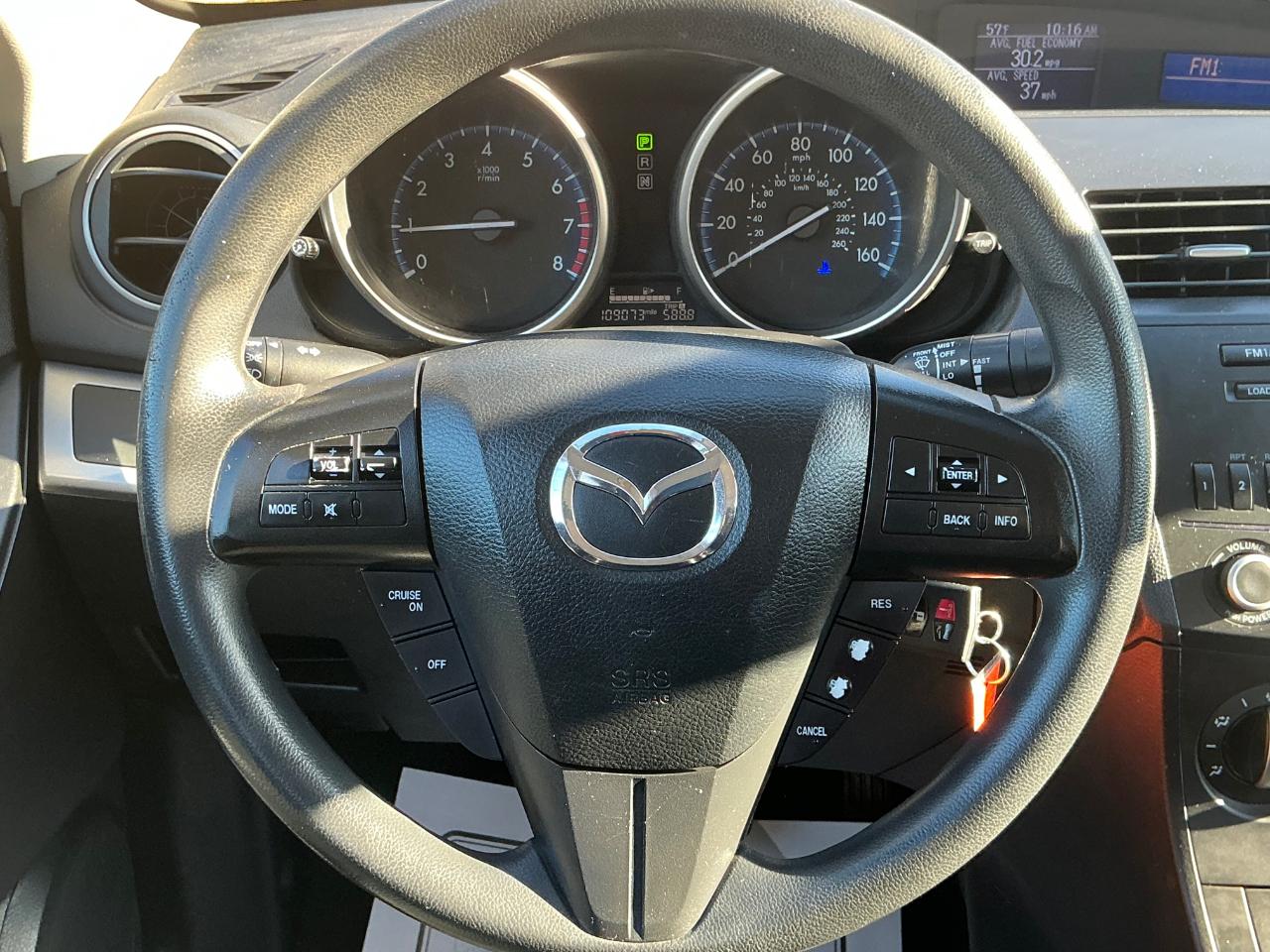 Mazda MAZDA3 i Sport 4-Door 2013