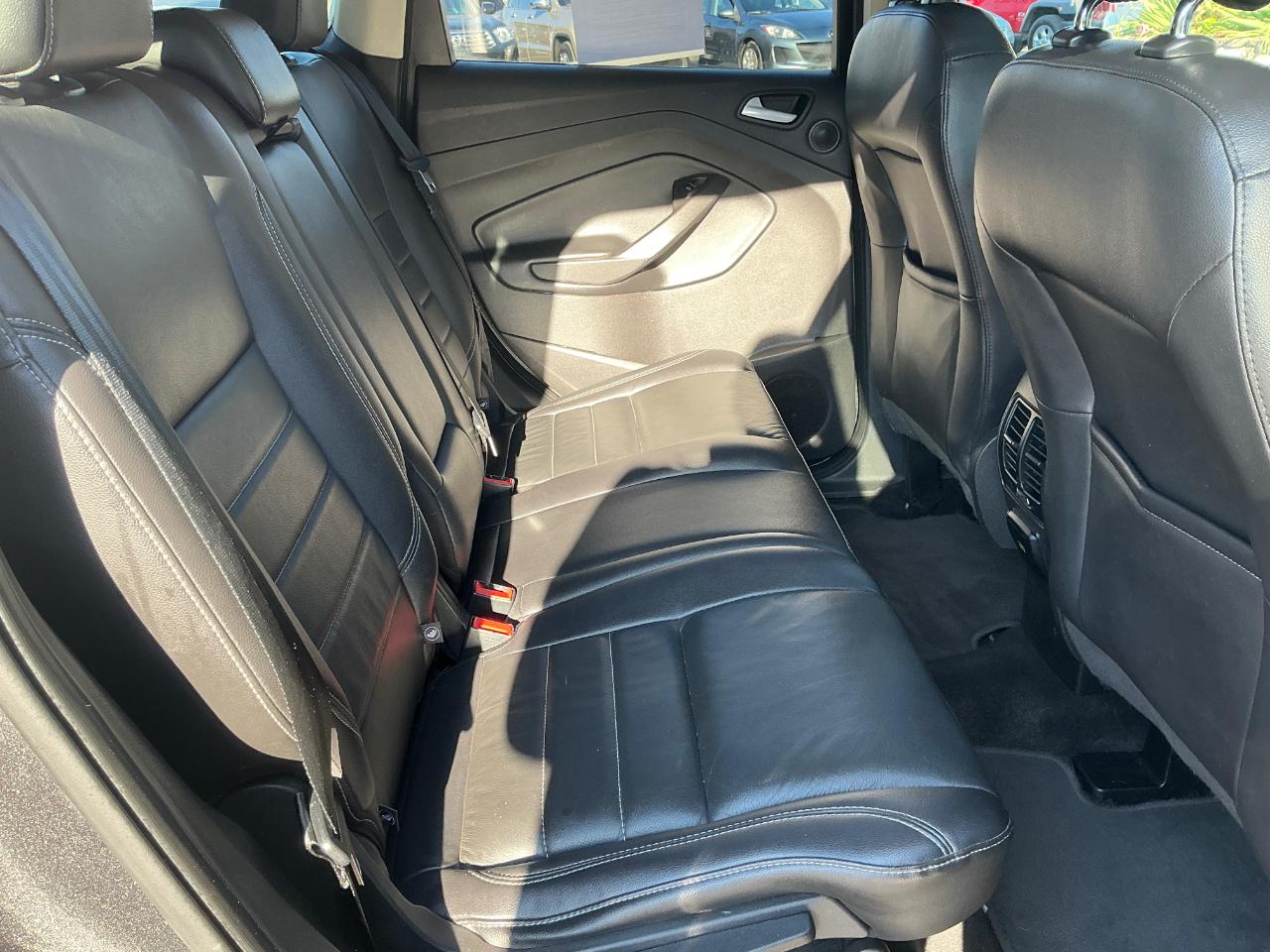 Ford Escape Titanium 4WD 2016