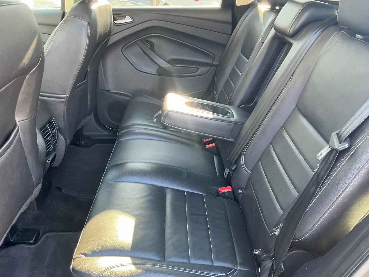 Ford Escape Titanium 4WD 2016