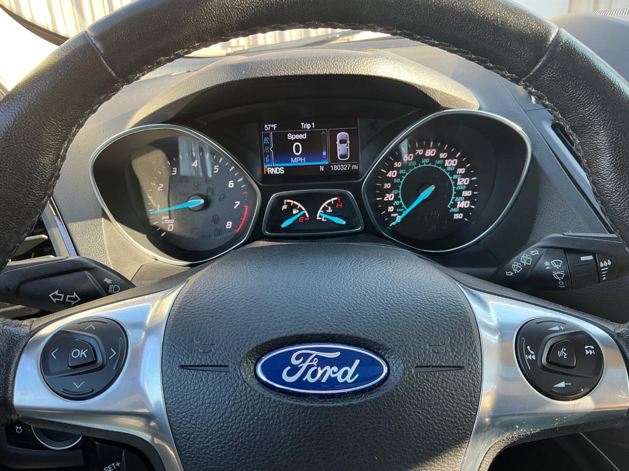 Ford Escape Titanium 4WD 2016