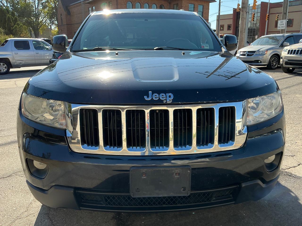 Jeep Grand Cherokee Laredo 4WD 2013
