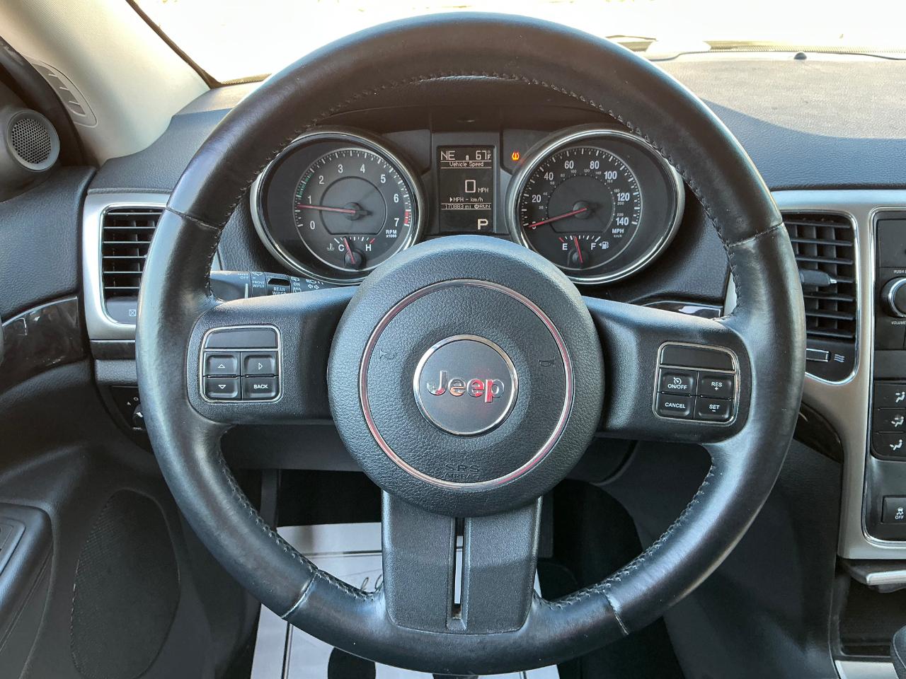 Jeep Grand Cherokee Laredo 4WD 2013