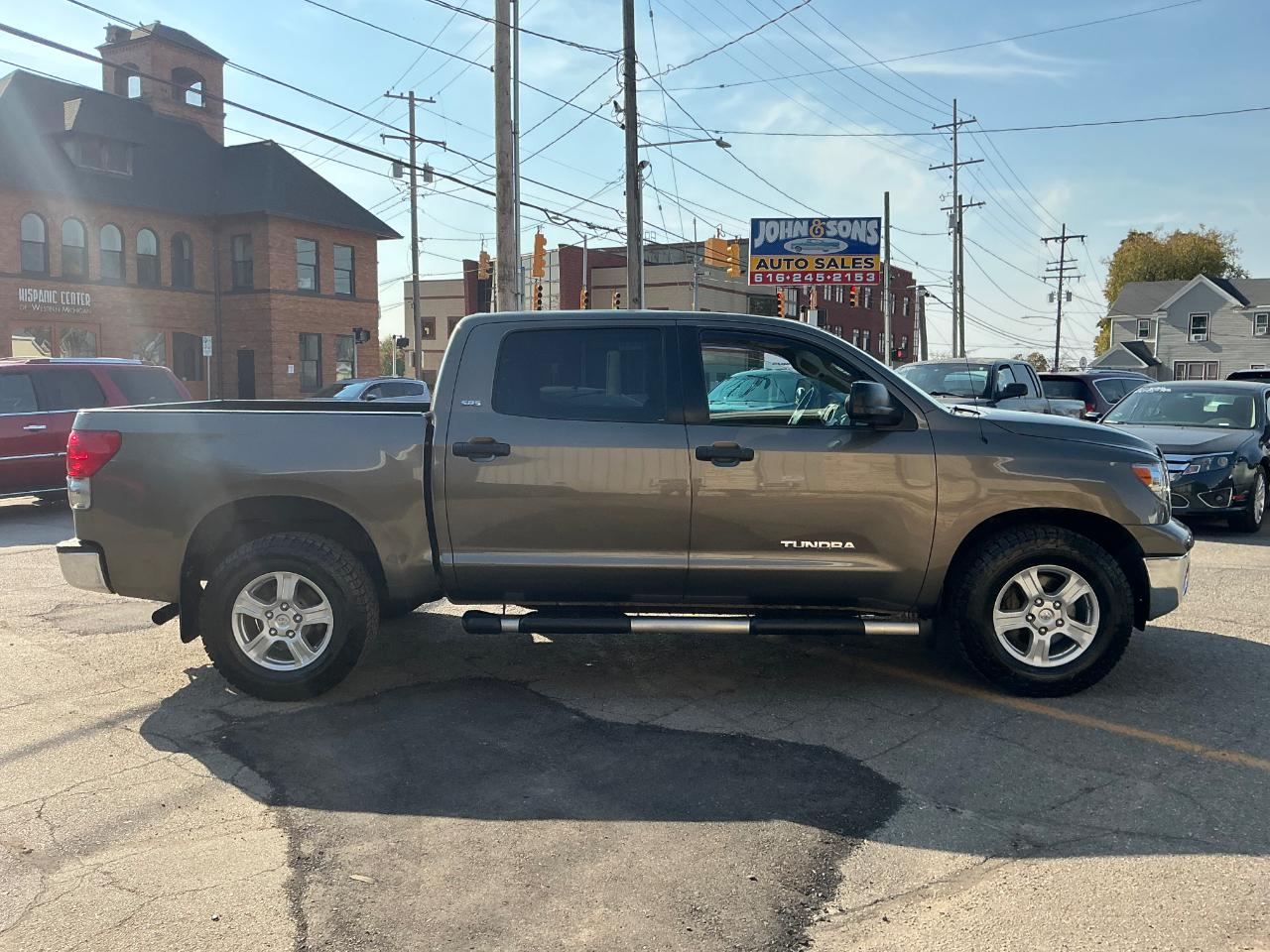 Toyota Tundra SR5 CrewMax 6AT 4WD 2007