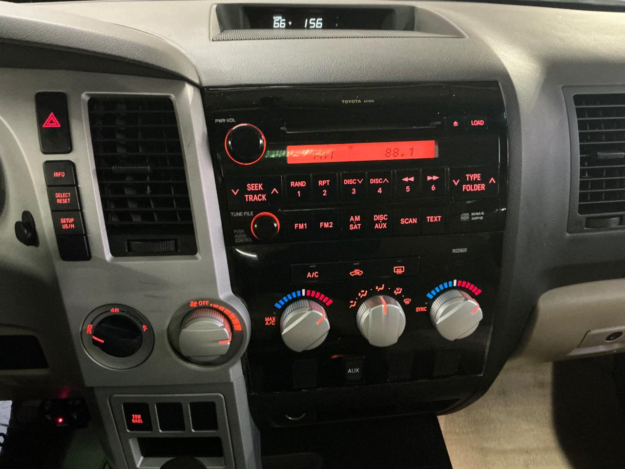 Toyota Tundra SR5 CrewMax 6AT 4WD 2007