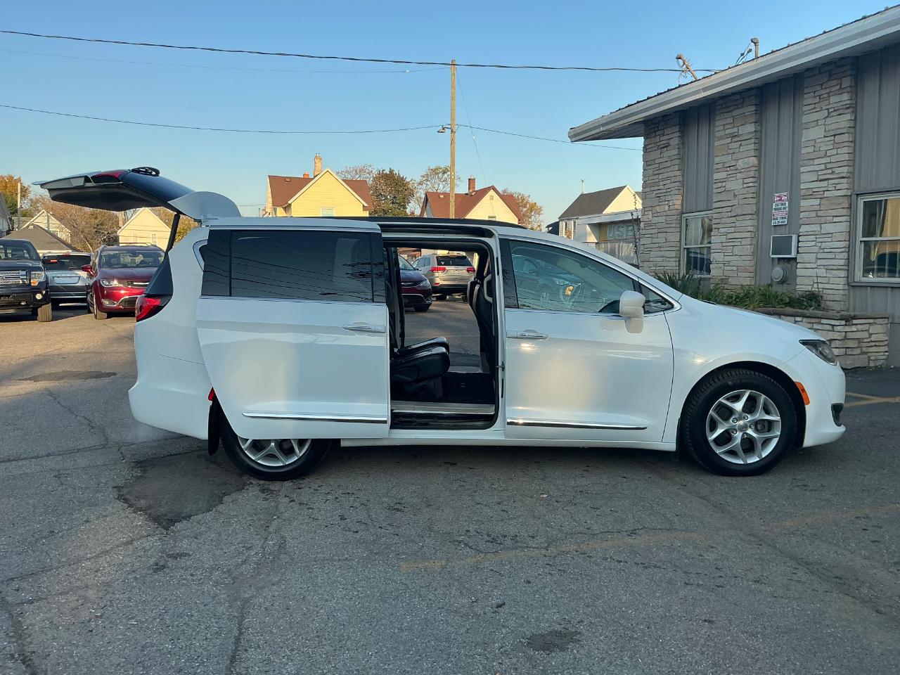 Chrysler Pacifica Touring-L 2017
