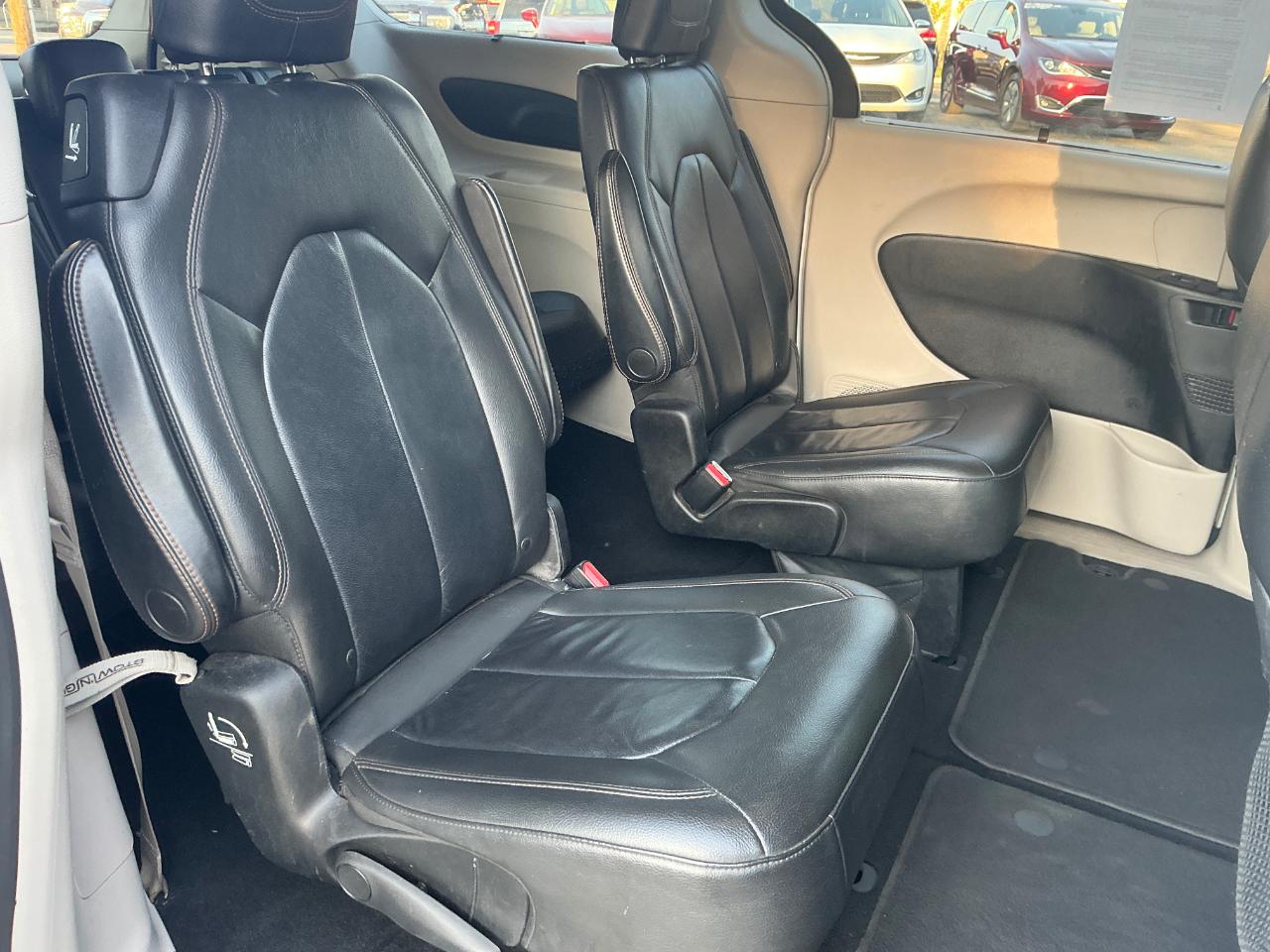 Chrysler Pacifica Touring-L 2017