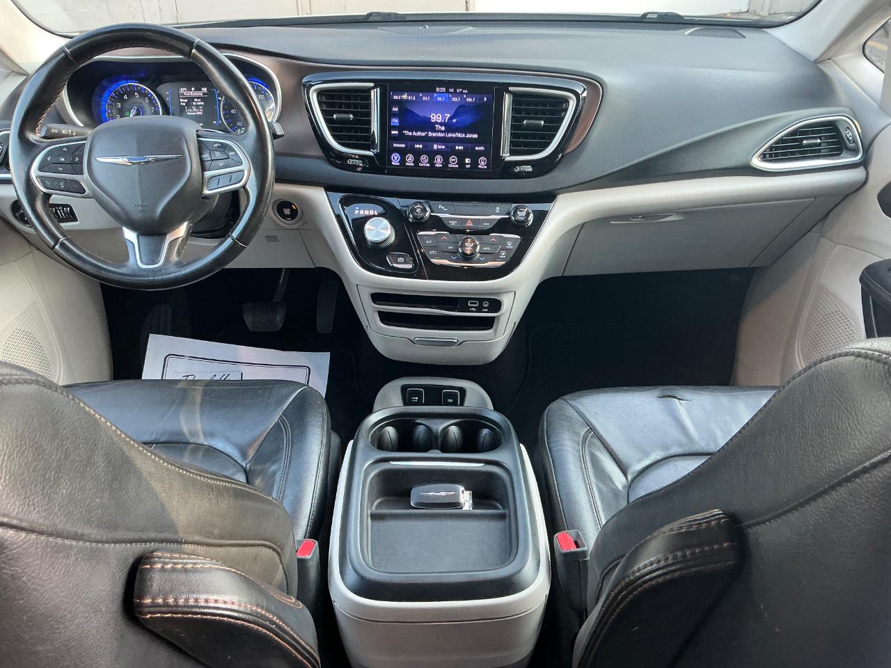 Chrysler Pacifica Touring-L 2017