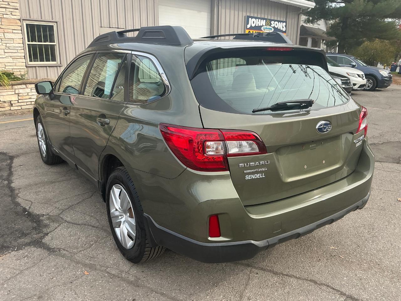 Subaru Outback 2.5i 2016