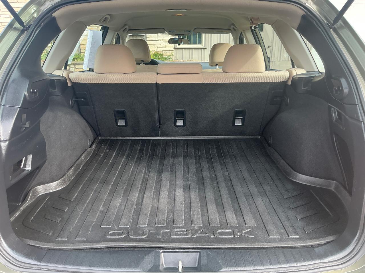 Subaru Outback 2.5i 2016
