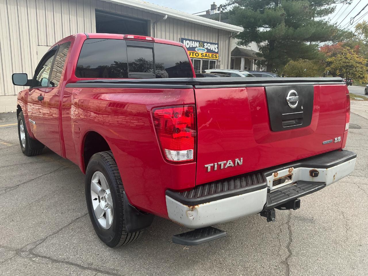 Nissan Titan LE King Cab 4WD SWB 2008