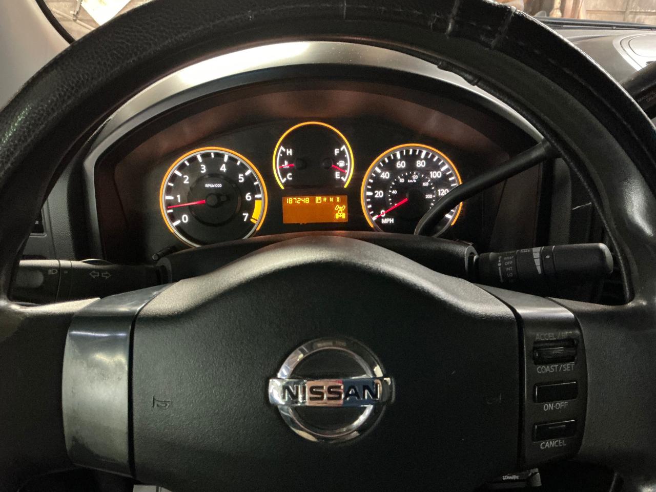 Nissan Titan LE King Cab 4WD SWB 2008