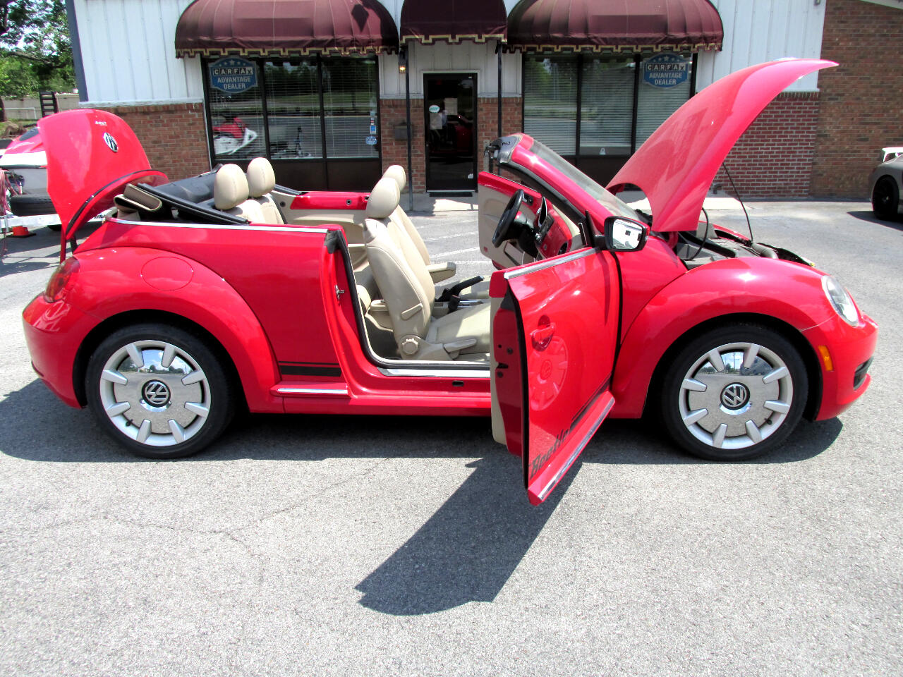 2014 Volkswagen Beetle Convertible 31