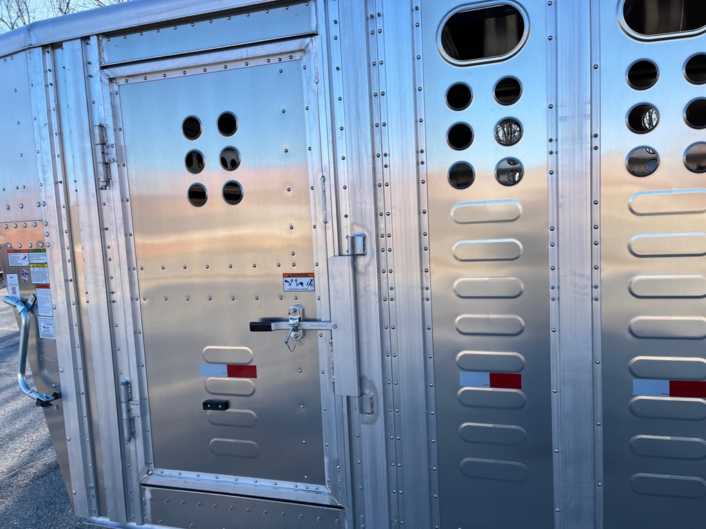 Merritt Trailers Gooseneck  2025 Merritt Trailers Gooseneck  2025