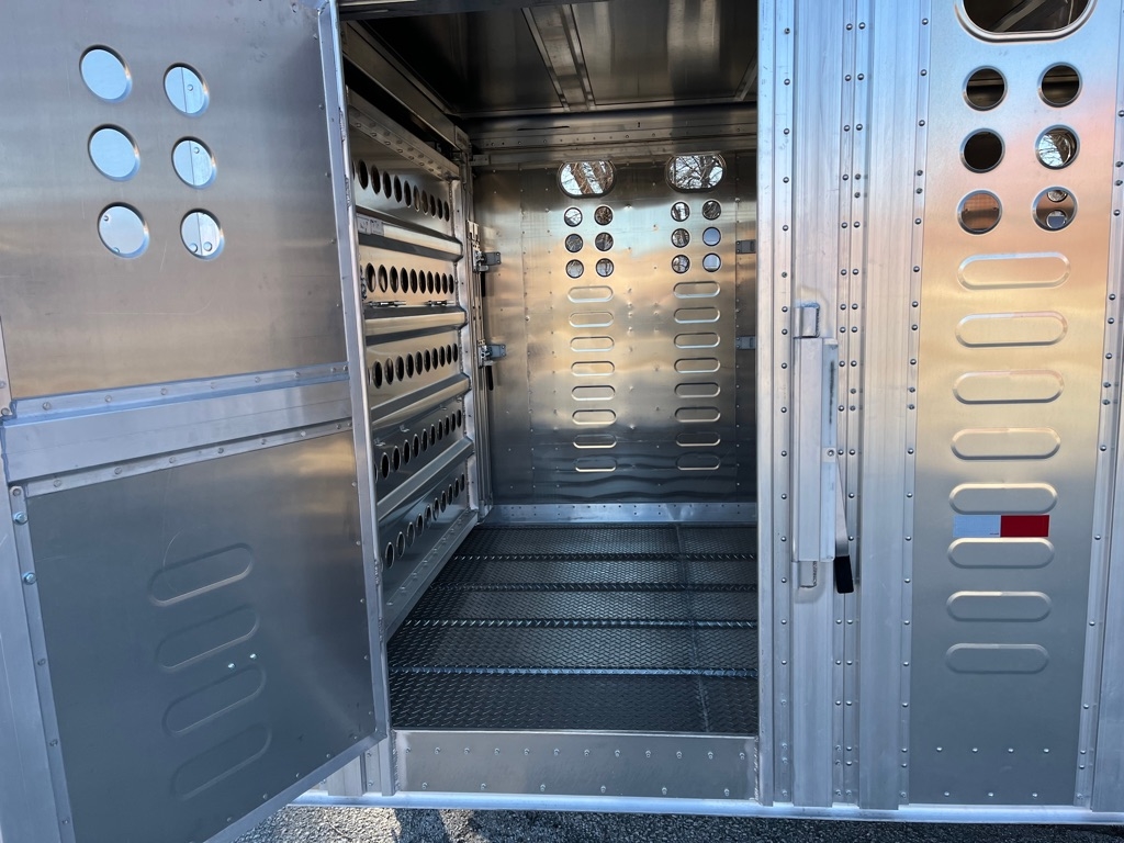 Merritt Trailers Gooseneck  2025 Merritt Trailers Gooseneck  2025