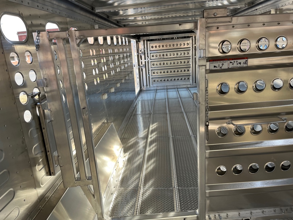 Merritt Trailers Gooseneck  2025 Merritt Trailers Gooseneck  2025