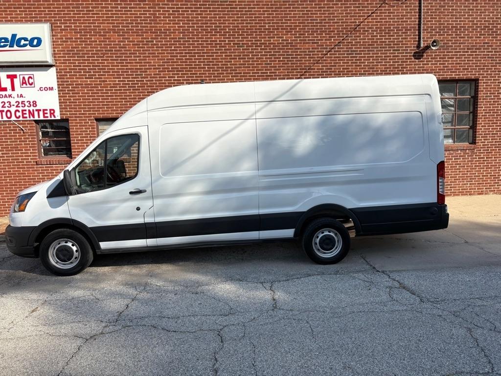 2024 Ford Transit photo 4
