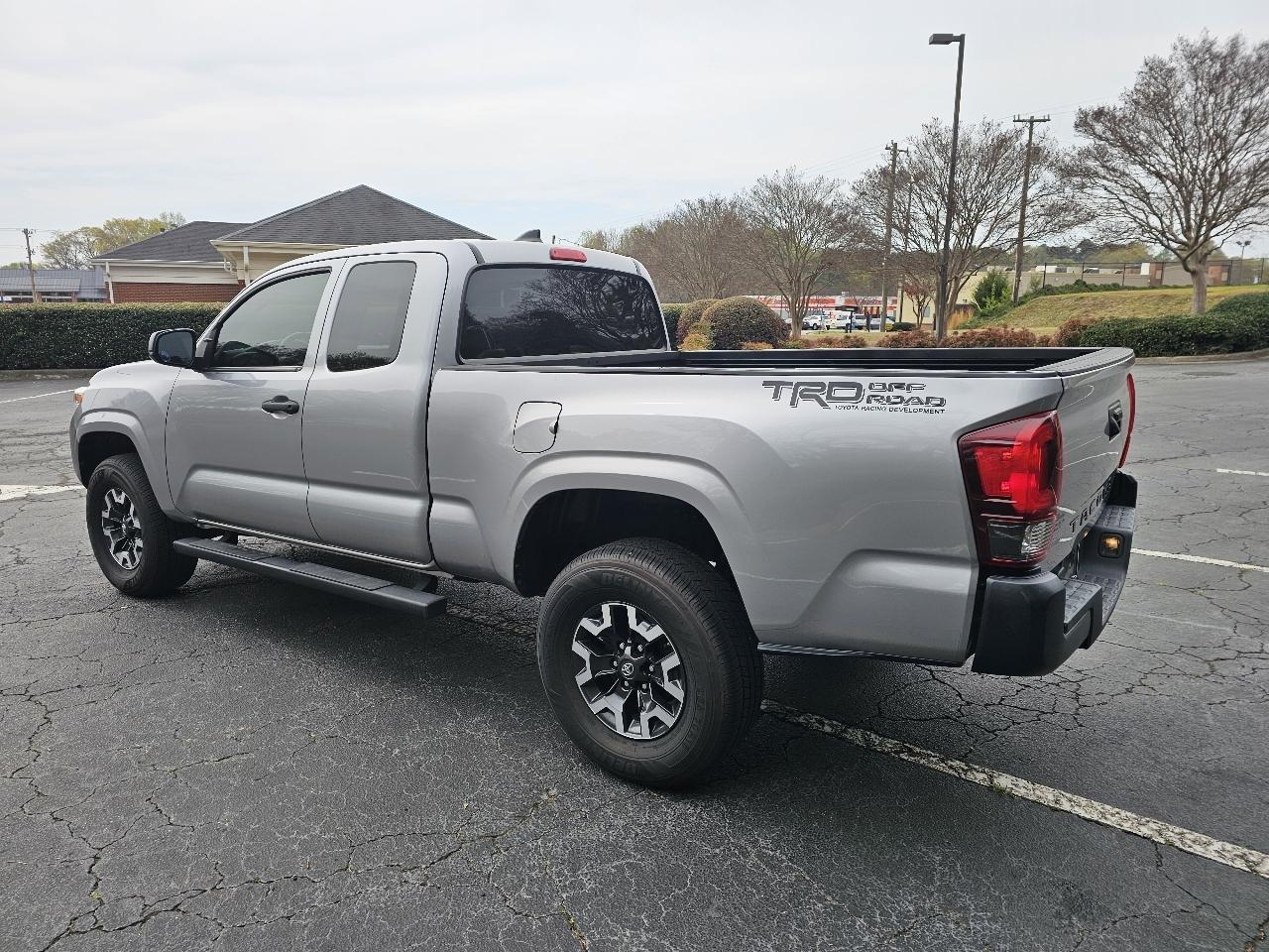 Toyota Tacoma 2WD SR5 Access Cab 6' Bed I4 AT (Natl) 2019
