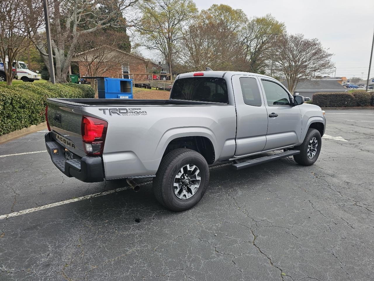 Toyota Tacoma 2WD SR5 Access Cab 6' Bed I4 AT (Natl) 2019