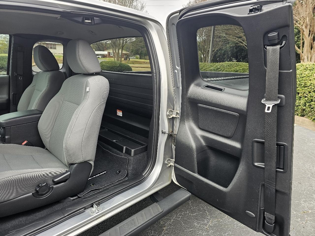Toyota Tacoma 2WD SR5 Access Cab 6' Bed I4 AT (Natl) 2019
