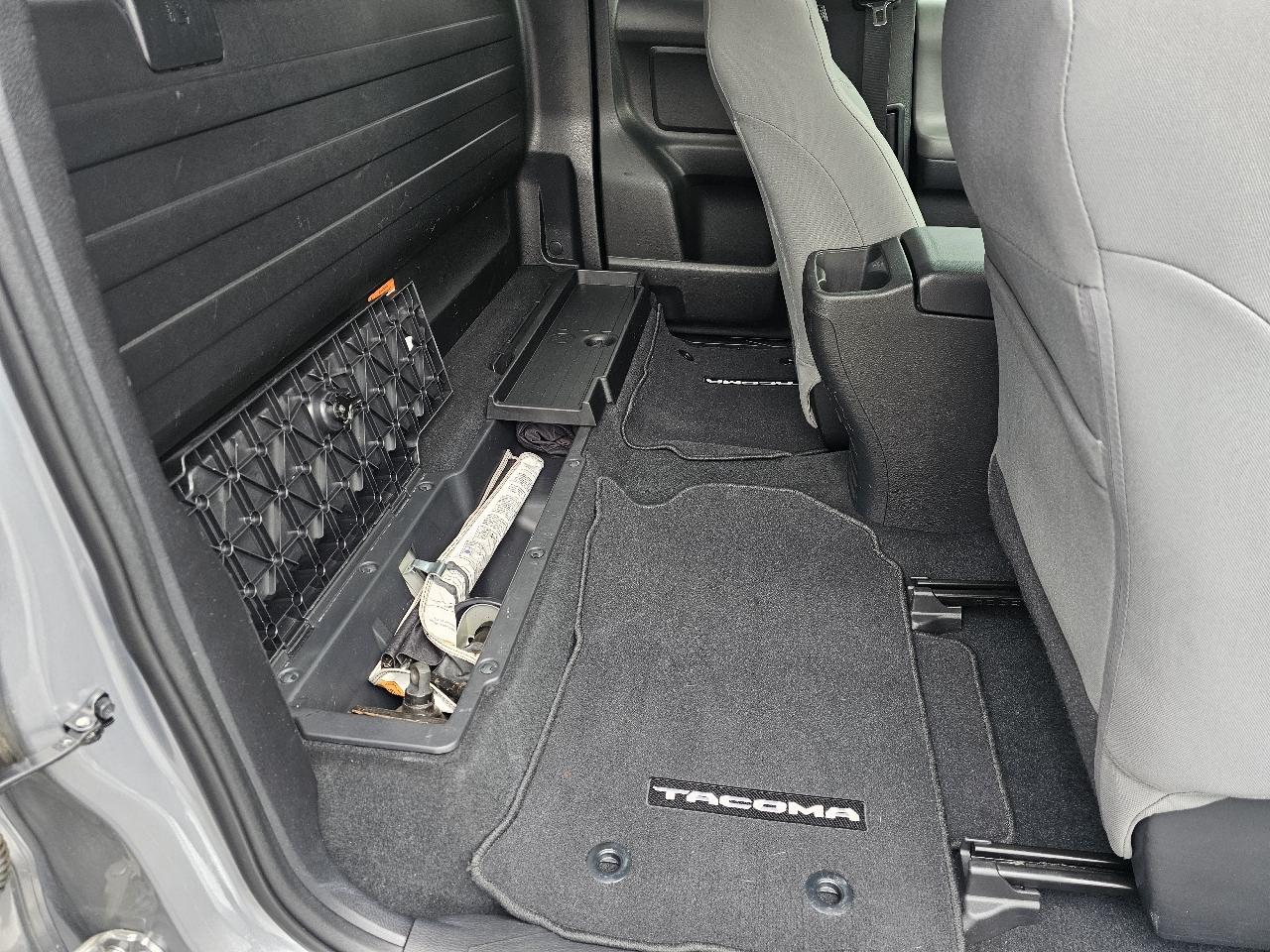 Toyota Tacoma 2WD SR5 Access Cab 6' Bed I4 AT (Natl) 2019