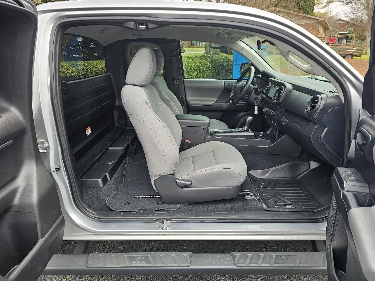 Toyota Tacoma 2WD SR5 Access Cab 6' Bed I4 AT (Natl) 2019