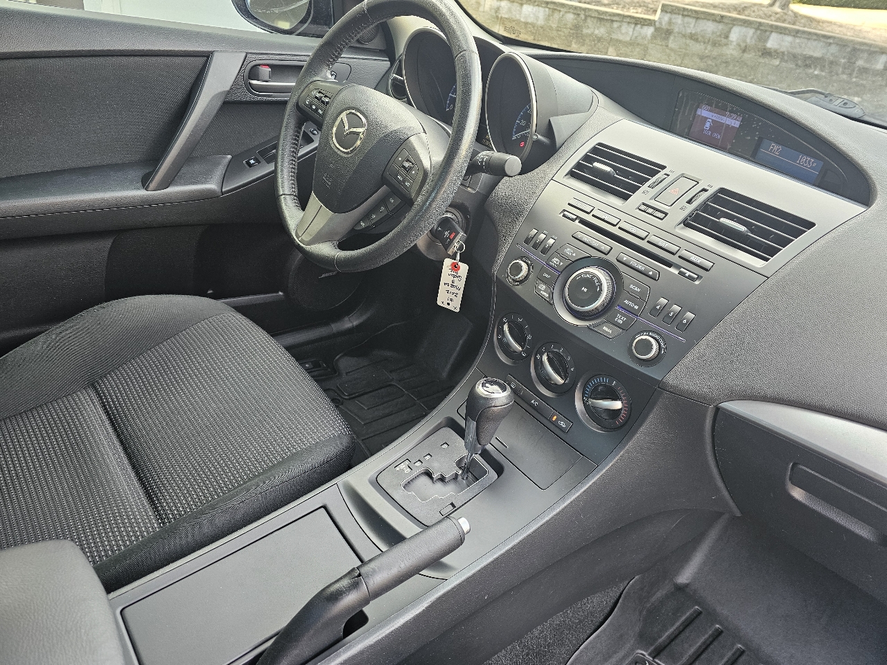 Mazda MAZDA3  2012