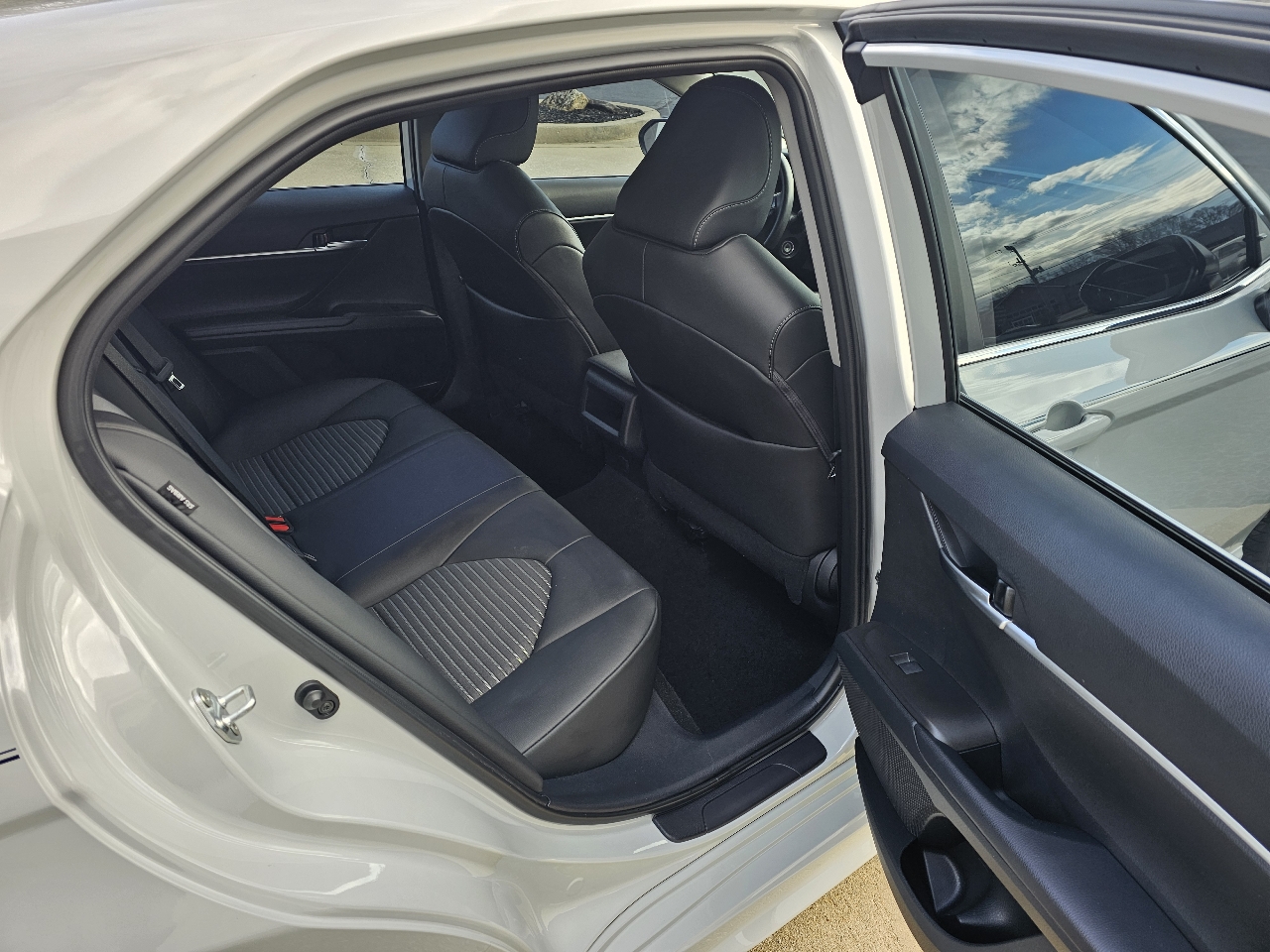 Toyota Camry SE 4D Sedan 2023