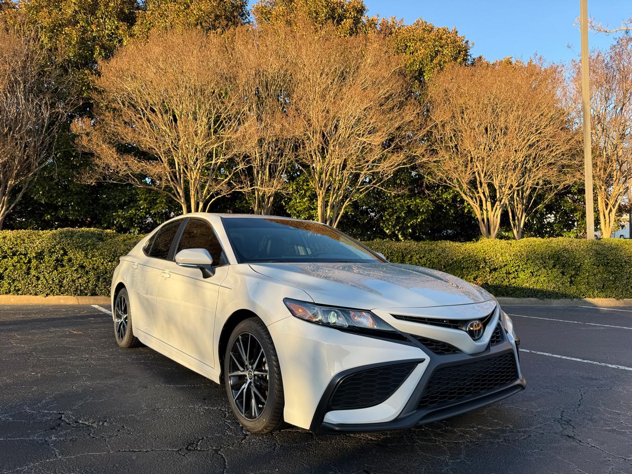 2023 Toyota Camry SE 4D Sedan