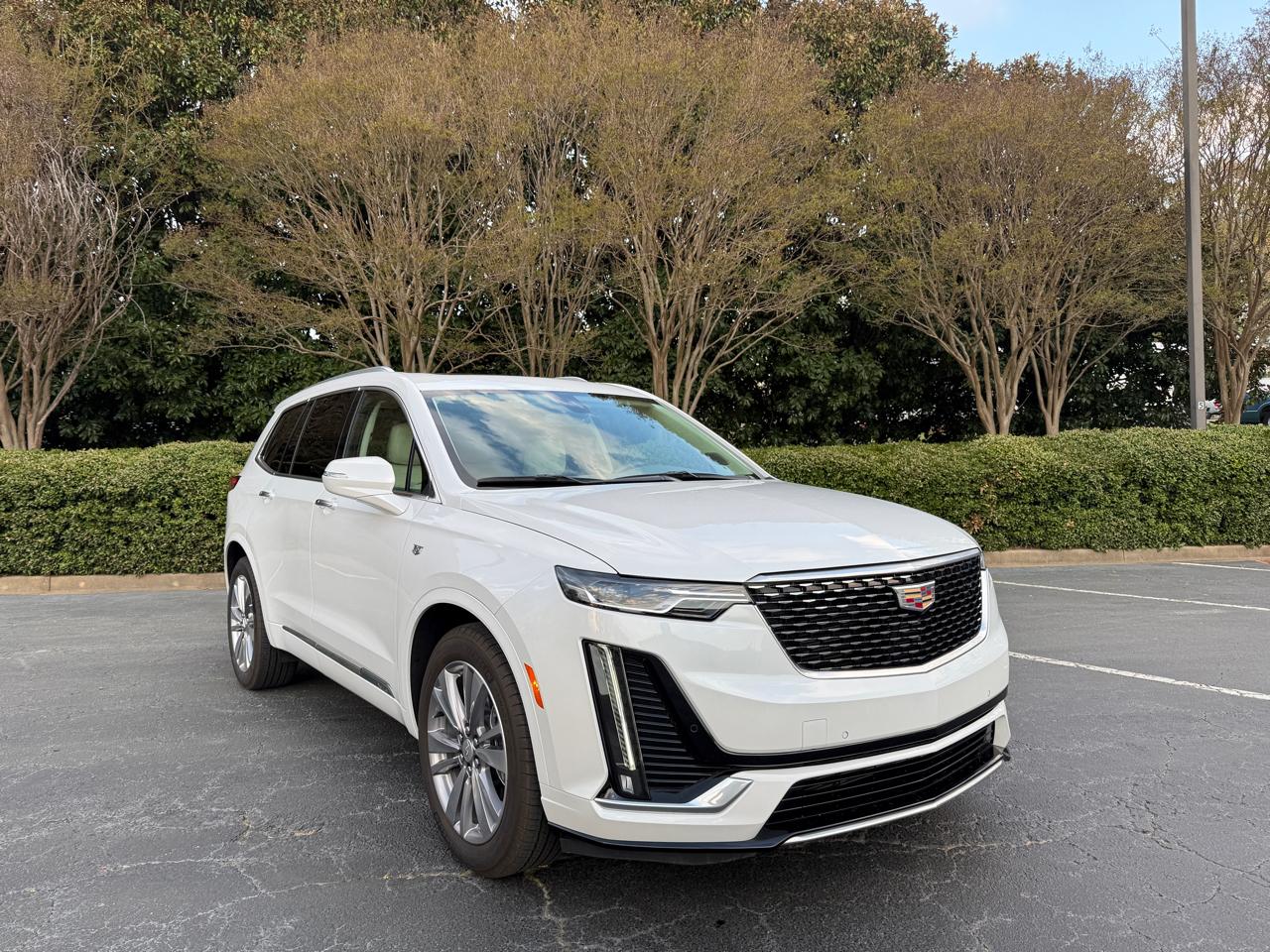 2023 Cadillac XT6 FWD 4dr Premium Luxury