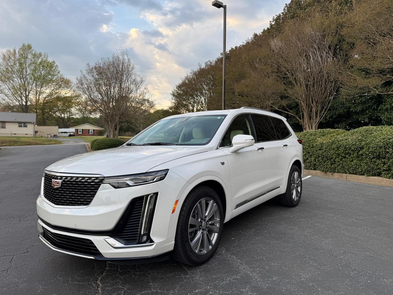 Cadillac XT6 FWD 4dr Premium Luxury 2023