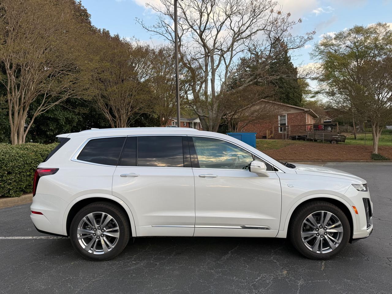 Cadillac XT6 FWD 4dr Premium Luxury 2023