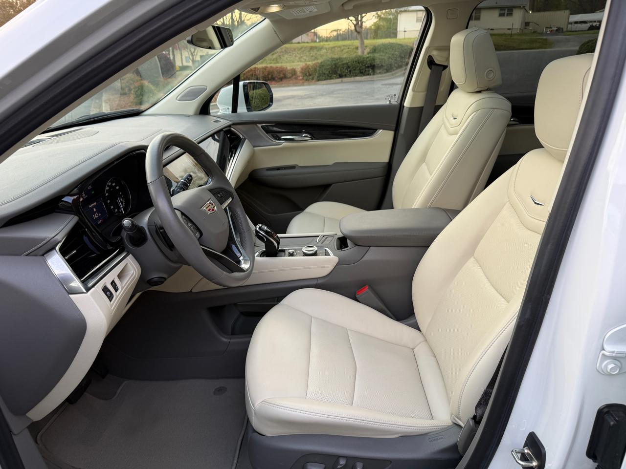 Cadillac XT6 FWD 4dr Premium Luxury 2023