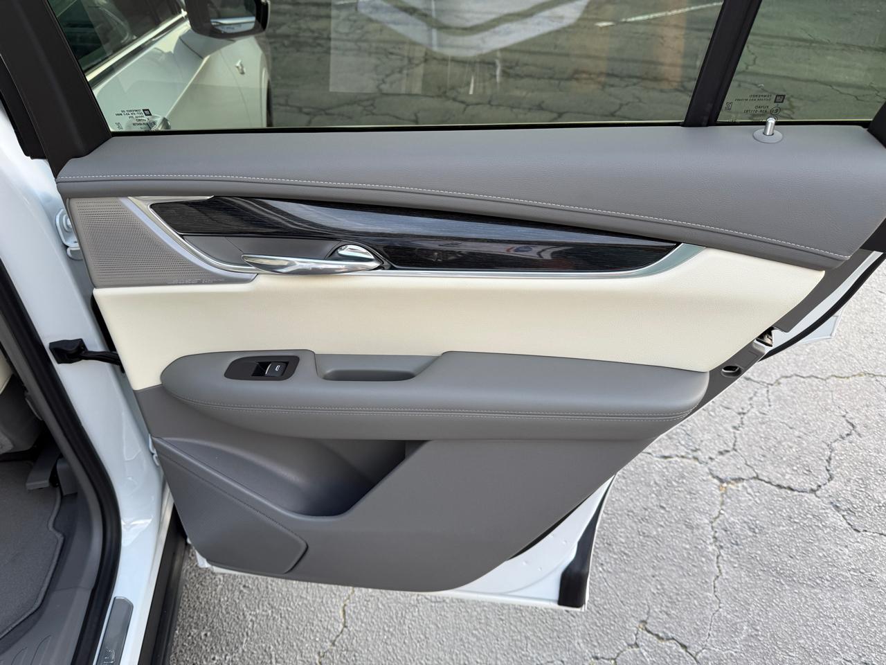 Cadillac XT6 FWD 4dr Premium Luxury 2023