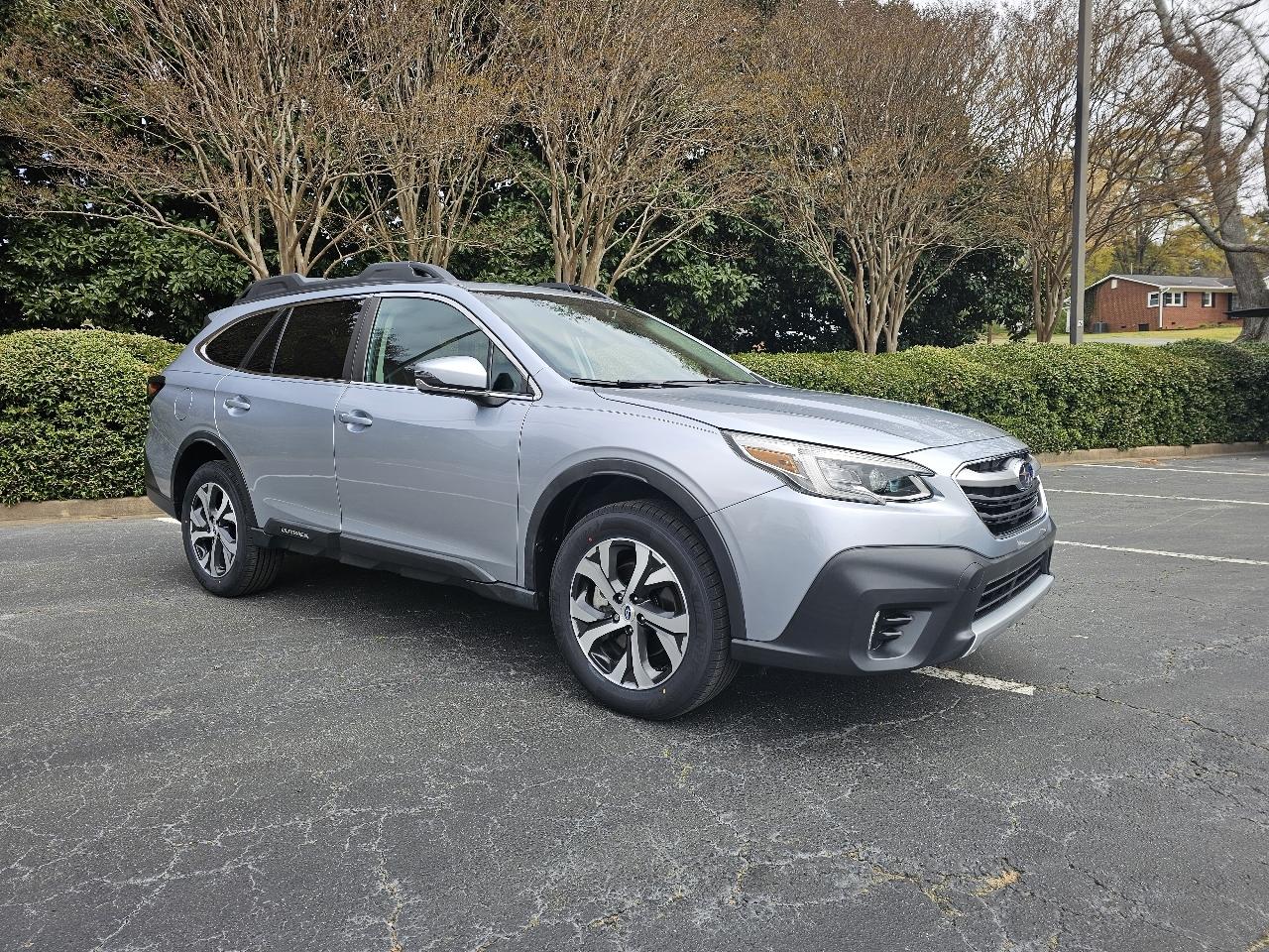2022 Subaru Outback Limited CVT
