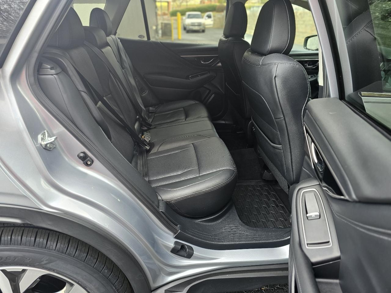 Subaru Outback Limited CVT 2022